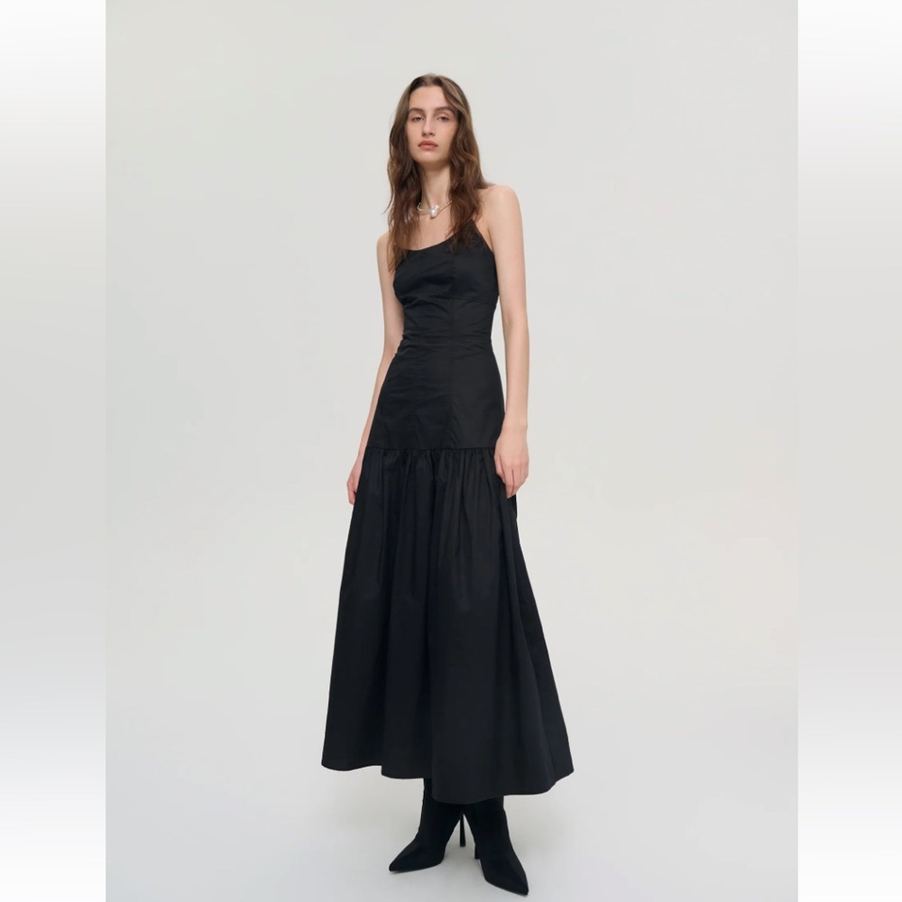 Elegant Black Maxi Dress